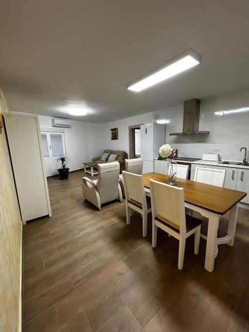 El Coso Apartment Santa Cruz de la Zarza Ngoại thất bức ảnh